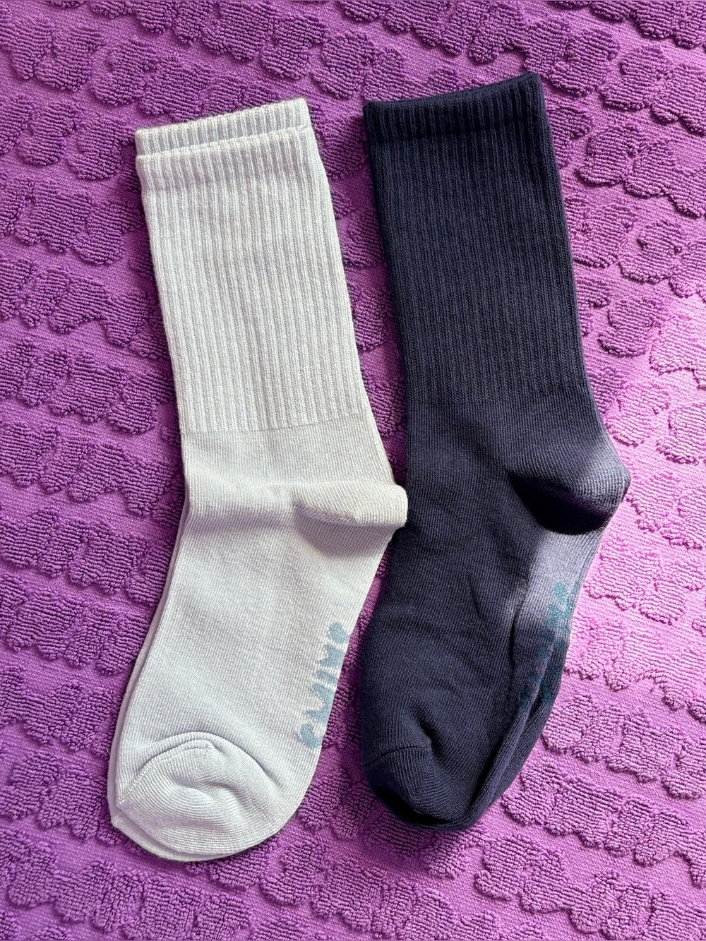 💙SKIMS Ribbed Crew Logo Sock Bundle | Light Blue & Dark Blue | NWOT🏷️